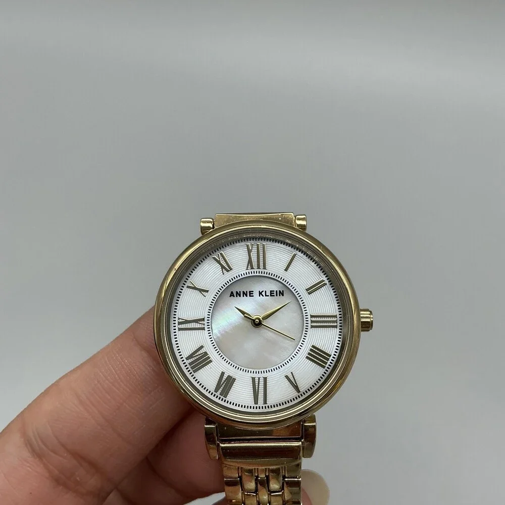 Anne Klein see photos